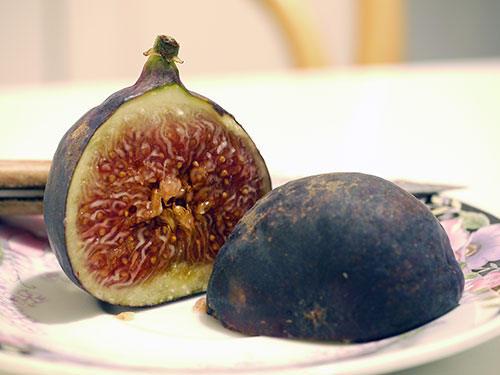 Photo: sliced fig.
