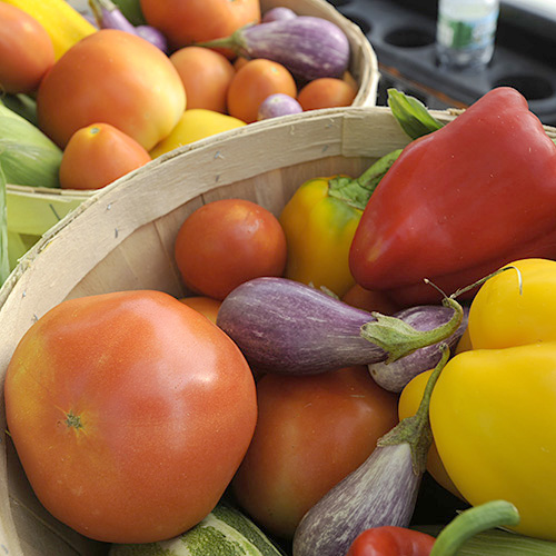 Photo: vegetables in basket.