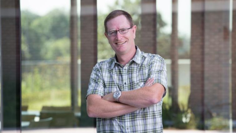 Photo of Thierry Besançon Wins 2023 Weed Science Outstanding Educator Award